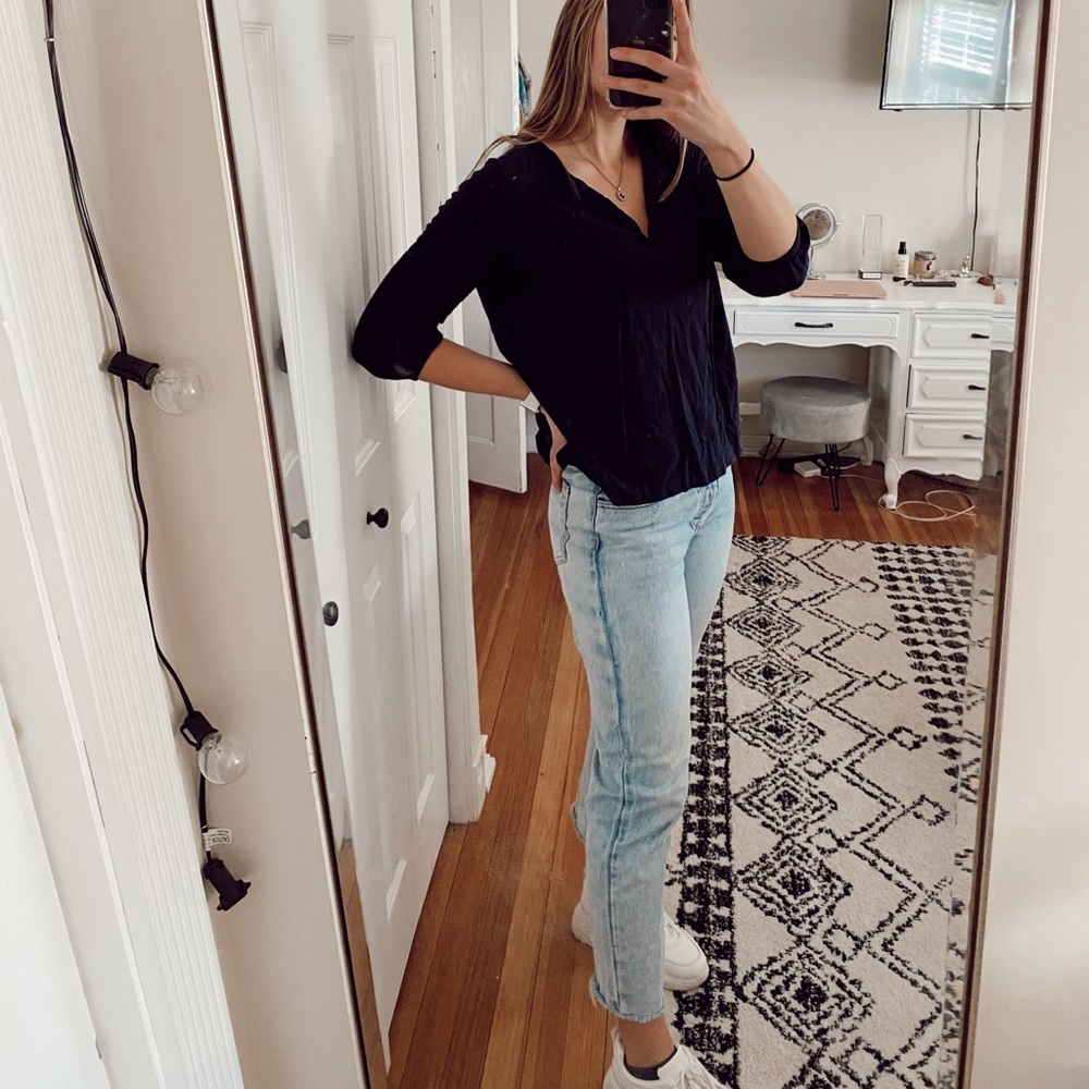 Quarter sleeve t-shirt